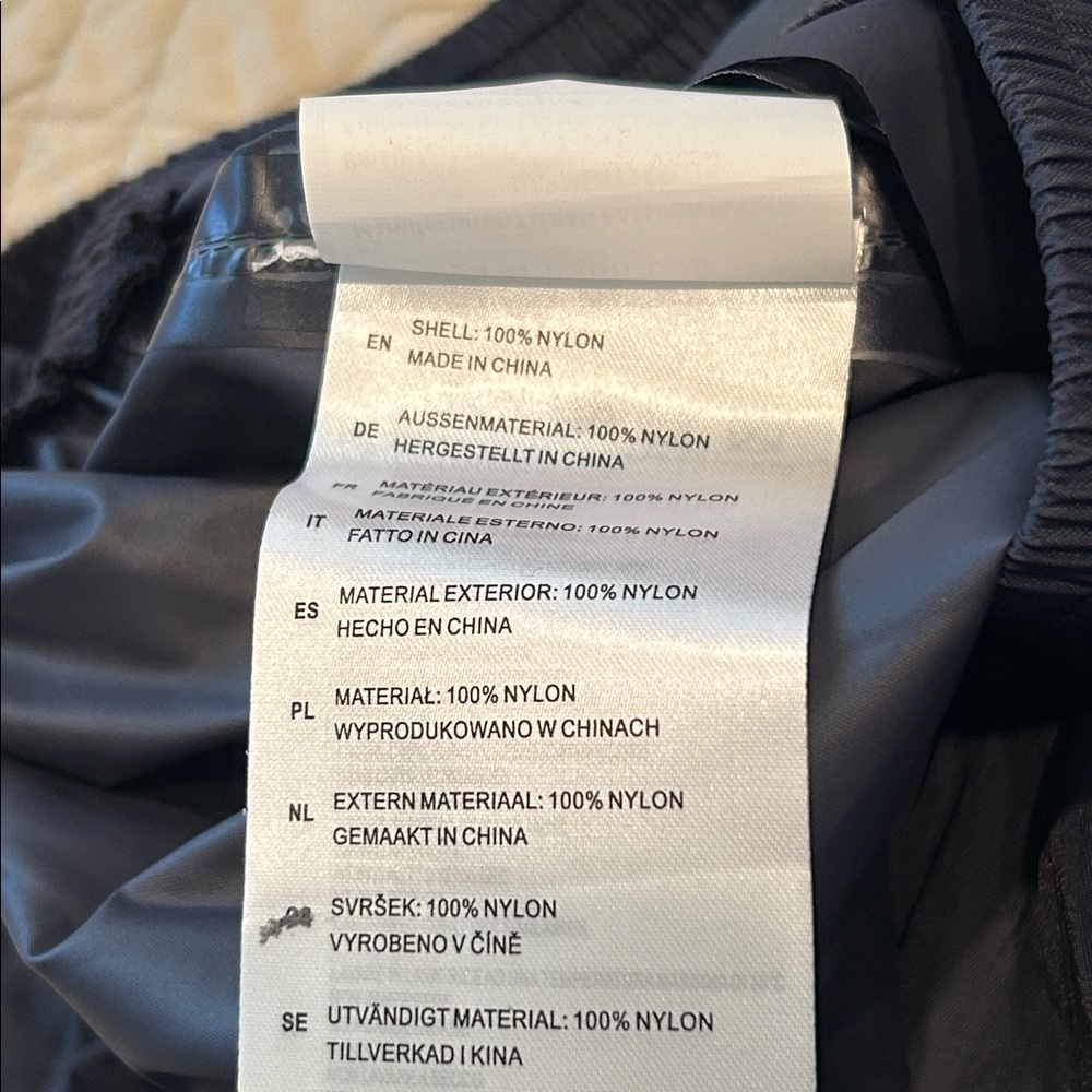 33,000 ft Woman’s Packable Rain Pants- Blue - Picture 7 of 13